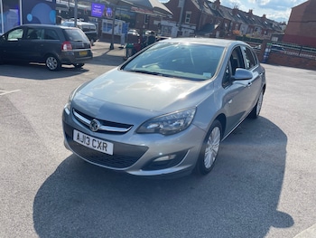 Used Vauxhall Astra 2013 for sale - 79612859: Photo