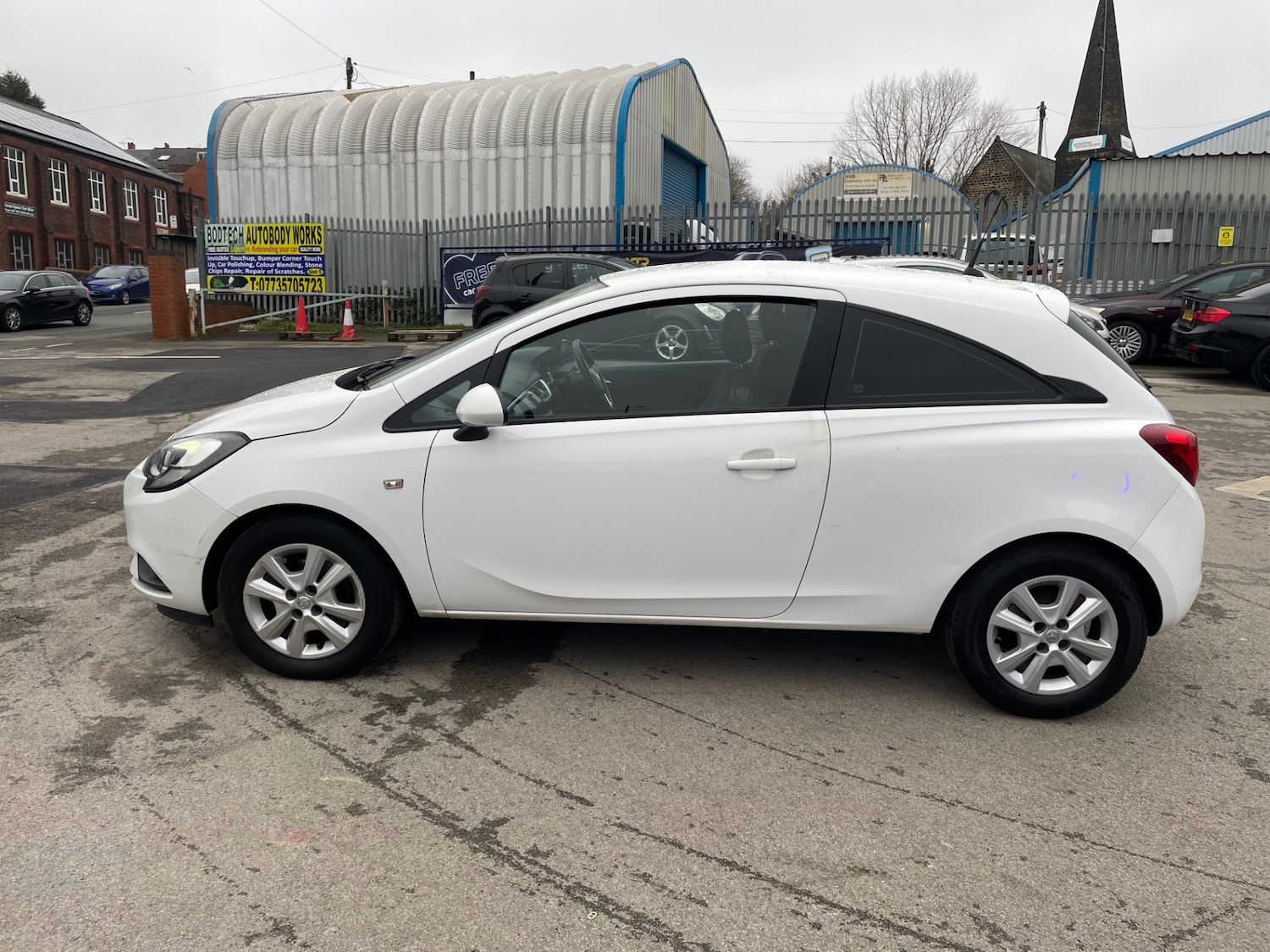 Used Vauxhall Corsa 2015 for sale - 77438719: Photo 4