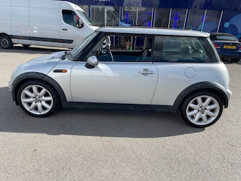 Used MINI Hatch 2005 for sale - 75718461: Photo