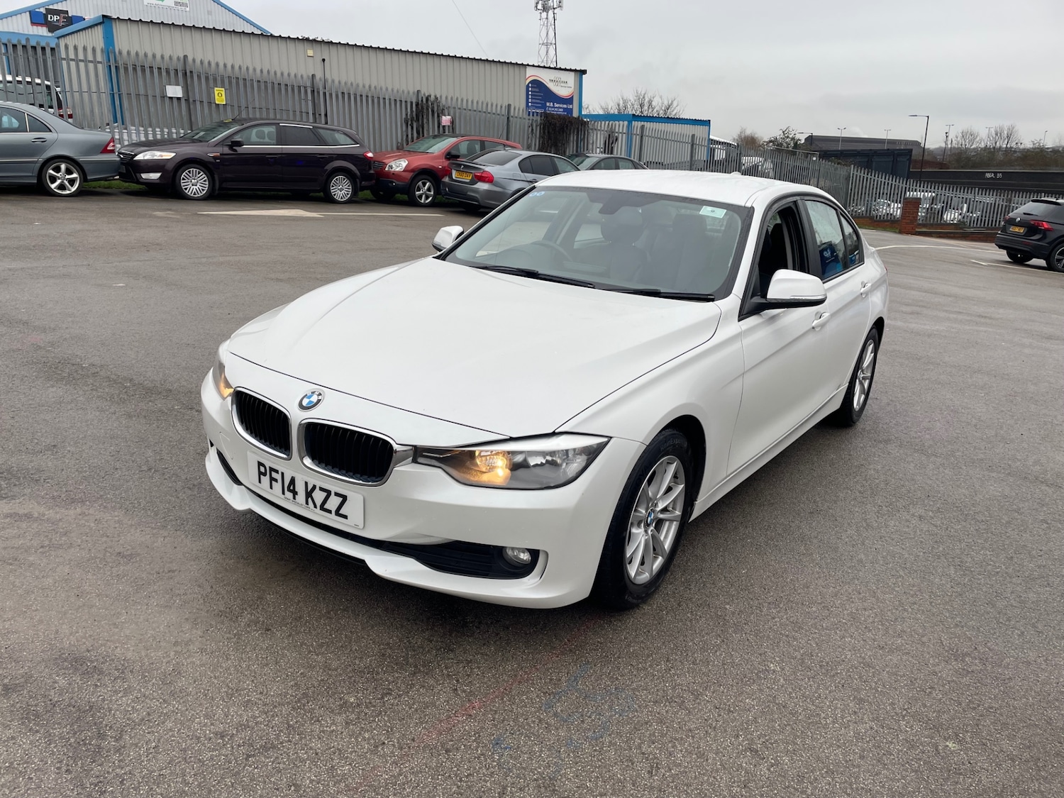 Used BMW 3 Series 2014 for sale - 77213861: Photo 2