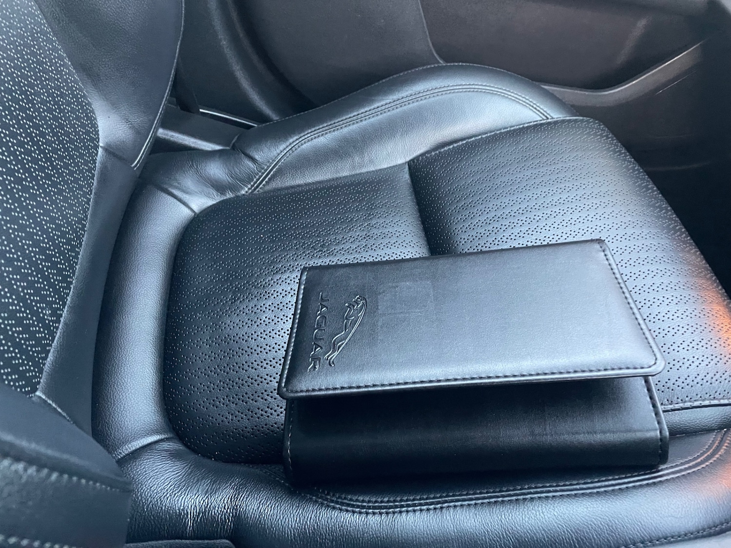 Used Jaguar XF 2019 for sale - 77097083: Photo 21