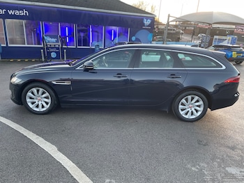Used Jaguar XF 2019 for sale - 77452549: Photo