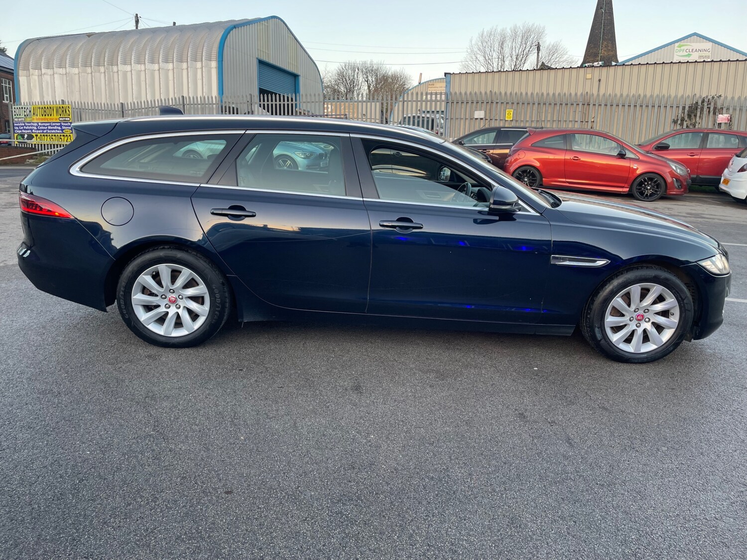 Used Jaguar XF 2019 for sale - 77452549: Photo 7