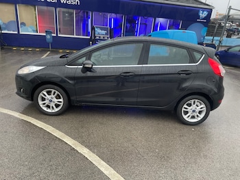 Used Ford Fiesta 2015 for sale - 77609668: Photo