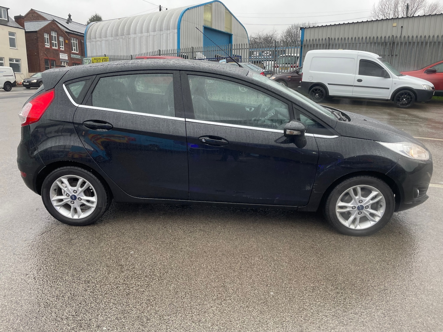 Used Ford Fiesta 2015 for sale - 77609668: Photo 8