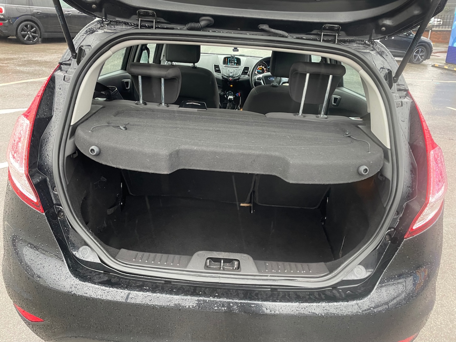 Used Ford Fiesta 2015 for sale - 77609668: Photo 9