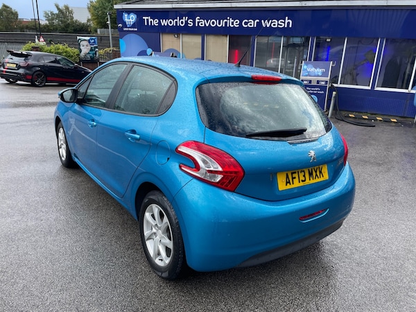 Used Peugeot 208 2013 for sale - 76293434: Photo 5