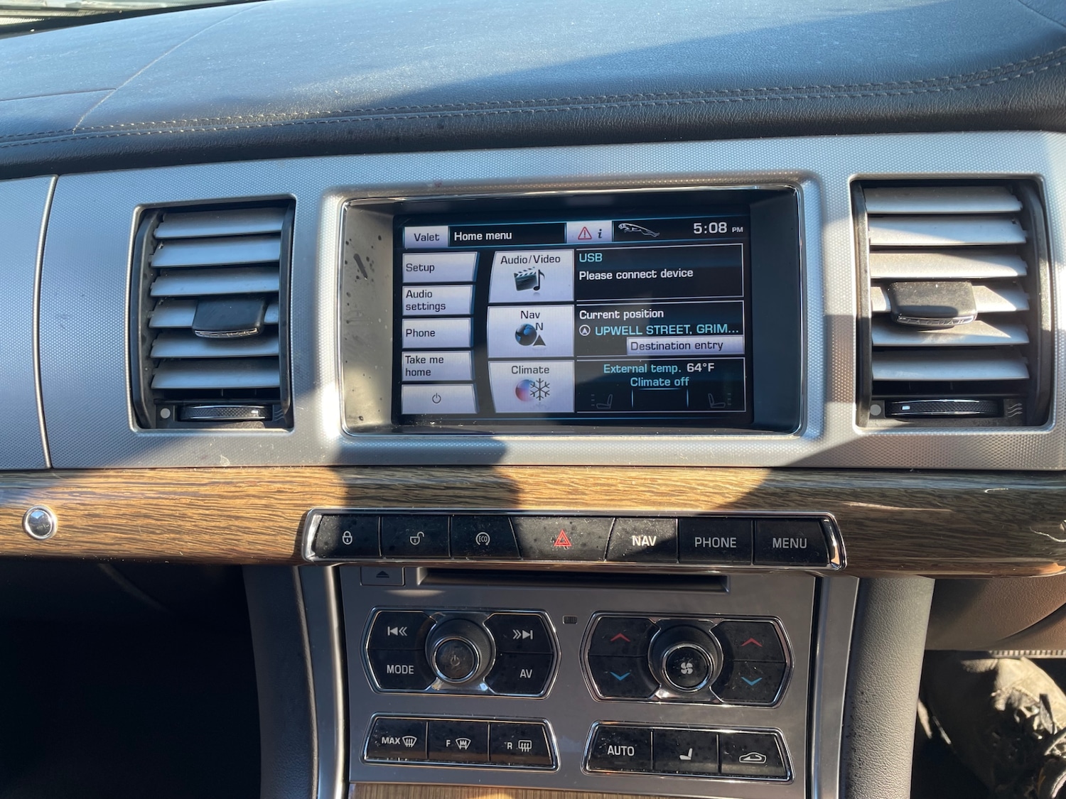 Used Jaguar XF 2012 for sale - 76163789: Photo 16