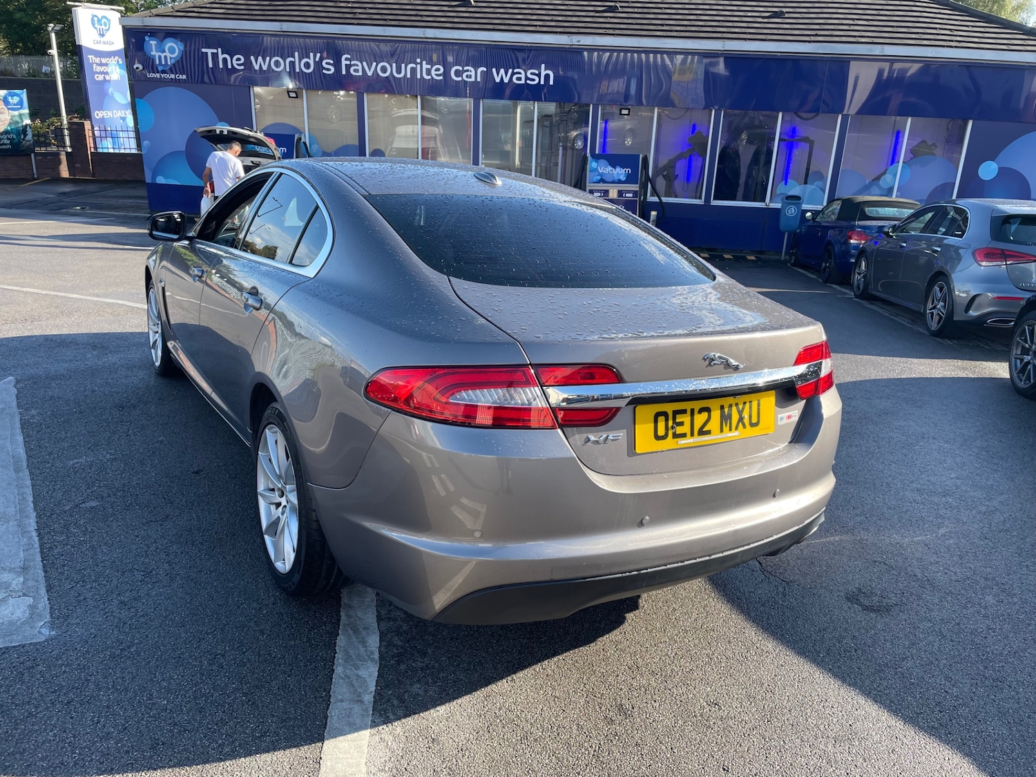 Used Jaguar XF 2012 for sale - 76163789: Photo 5