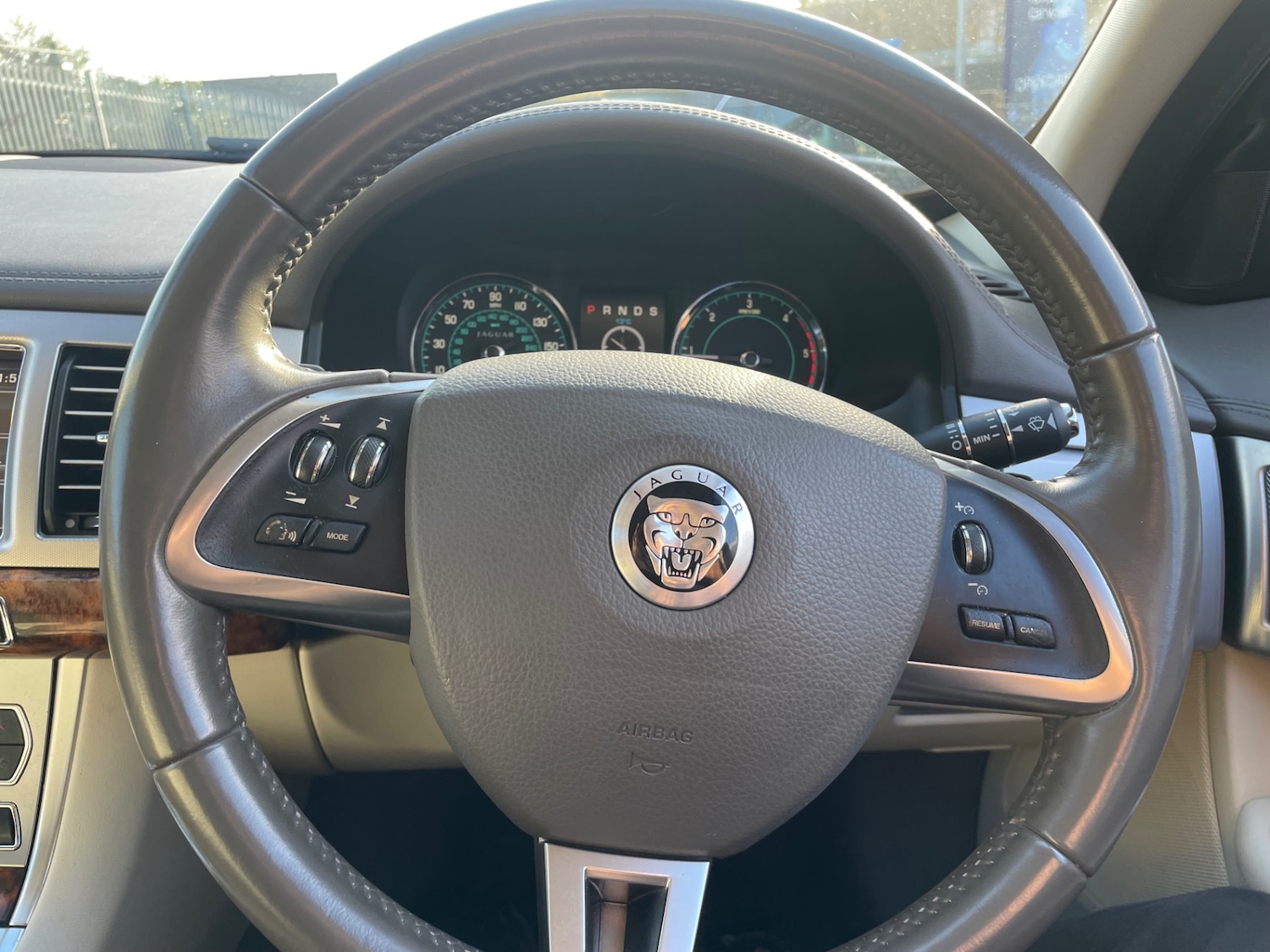 Used Jaguar XF 2011 for sale - 77006307: Photo 15