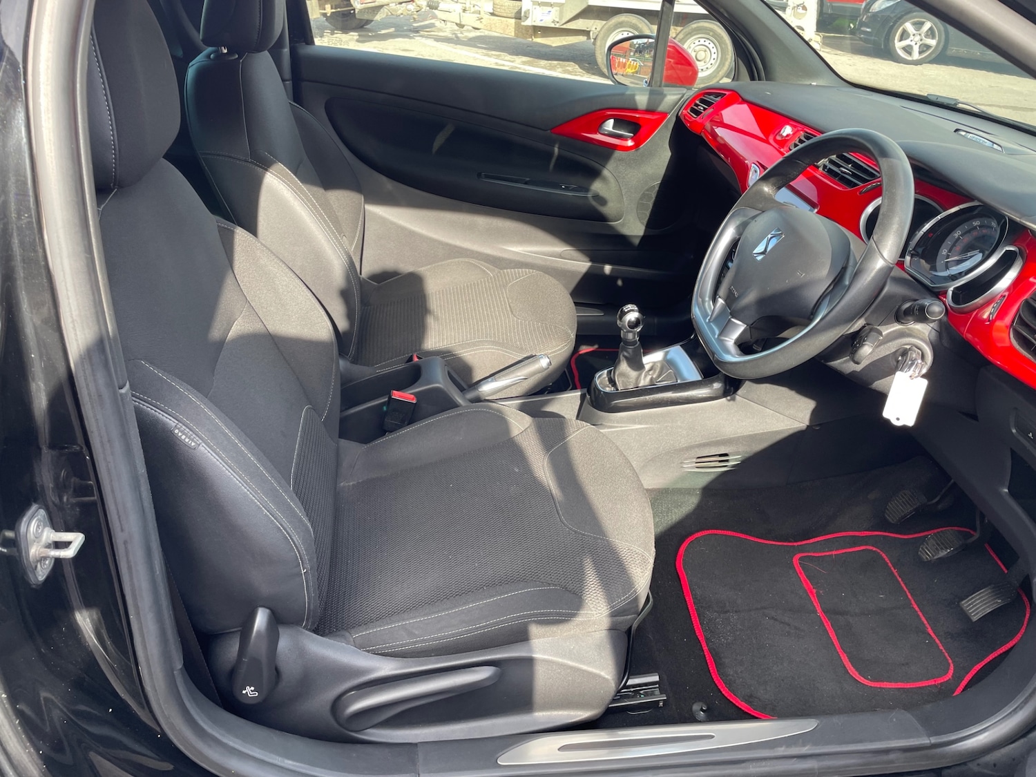 Used Citroen DS3 2013 for sale - 76897197: Photo 12