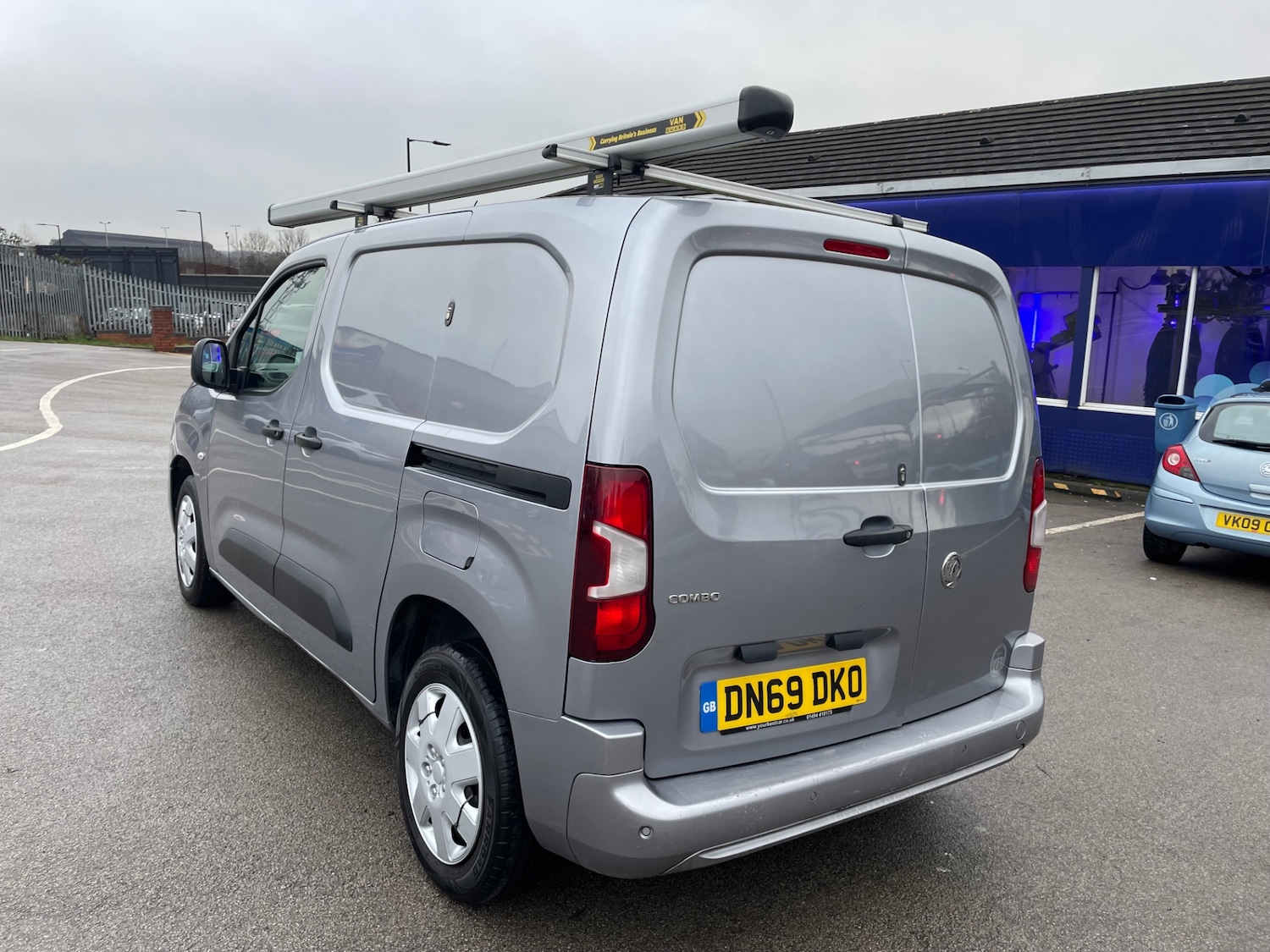 Used Vauxhall Combo 2019 for sale - 77450852: Photo 5