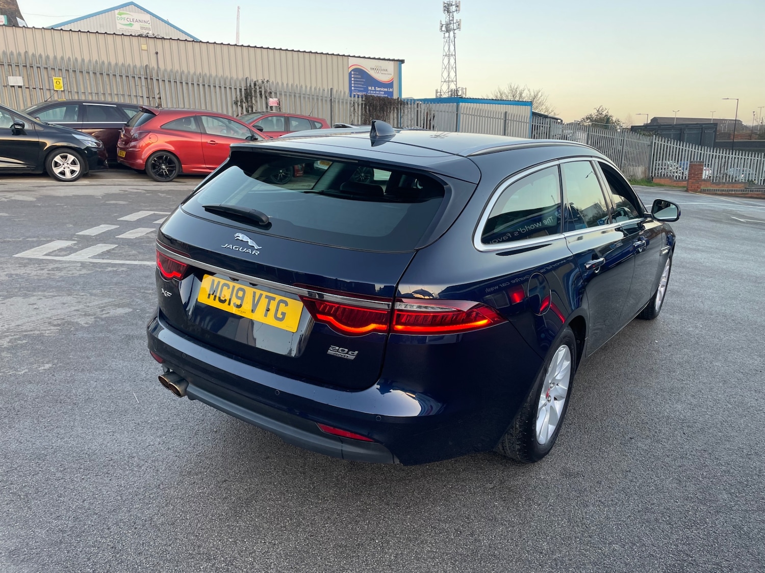 Used Jaguar XF 2019 for sale - 77681570: Photo 8