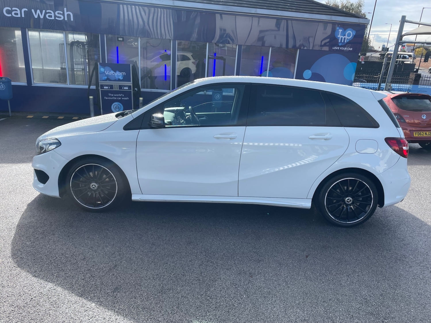 Used Mercedes-Benz B Class 2018 for sale - 76358268: Photo 4