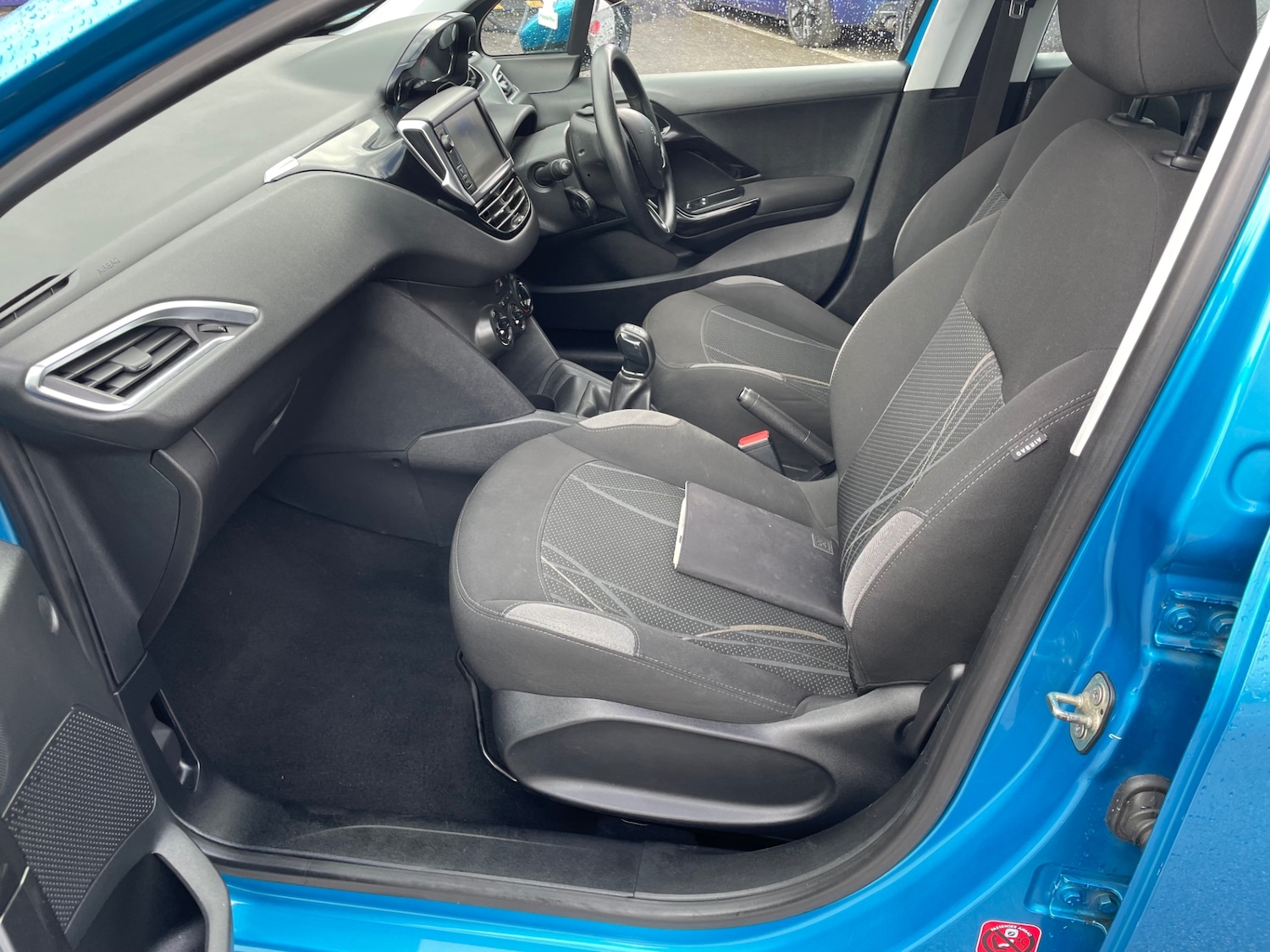 Used Peugeot 208 2013 for sale - 76922724: Photo 11