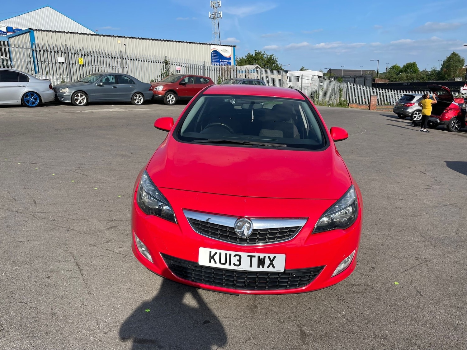 Used Vauxhall Astra 2013 for sale - 76519309: Photo 2