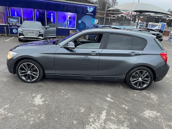 Used BMW 1 Series 2011 for sale - 77409821: Photo