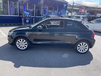 Used Audi A1 2011 for sale - 78657289: Photo
