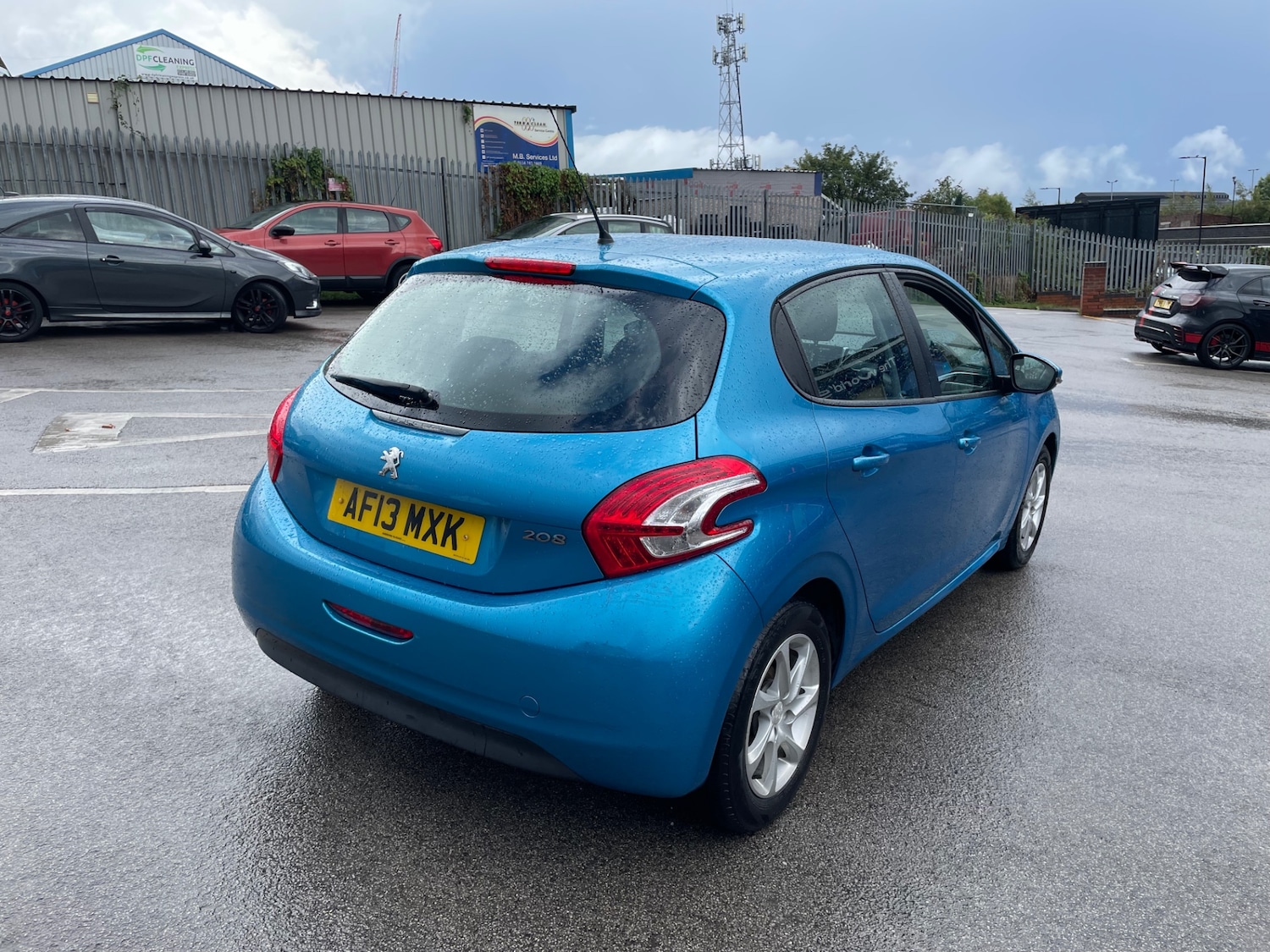Used Peugeot 208 2013 for sale - 77453470: Photo 8