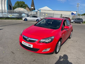 Used Vauxhall Astra 2013 for sale - 75597457: Photo