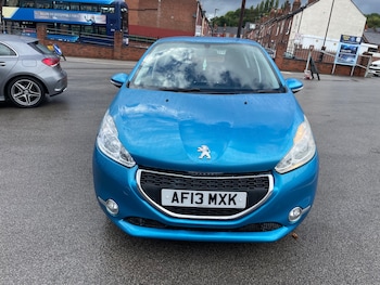 Used Peugeot 208 2013 for sale - 76837235: Photo
