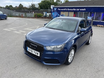 Used Audi A1 2011 for sale - 75595933: Photo