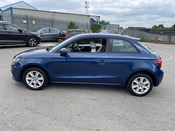 Used Audi A1 2011 for sale - 75595933: Photo