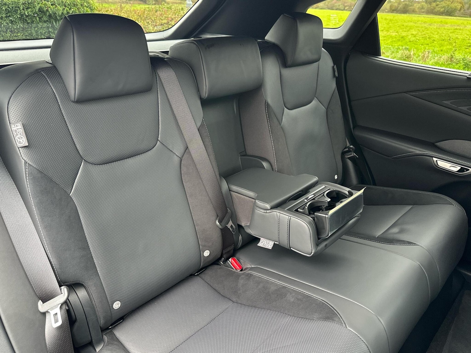 Used Lexus RX 2025 for sale - 76419877: Photo 9