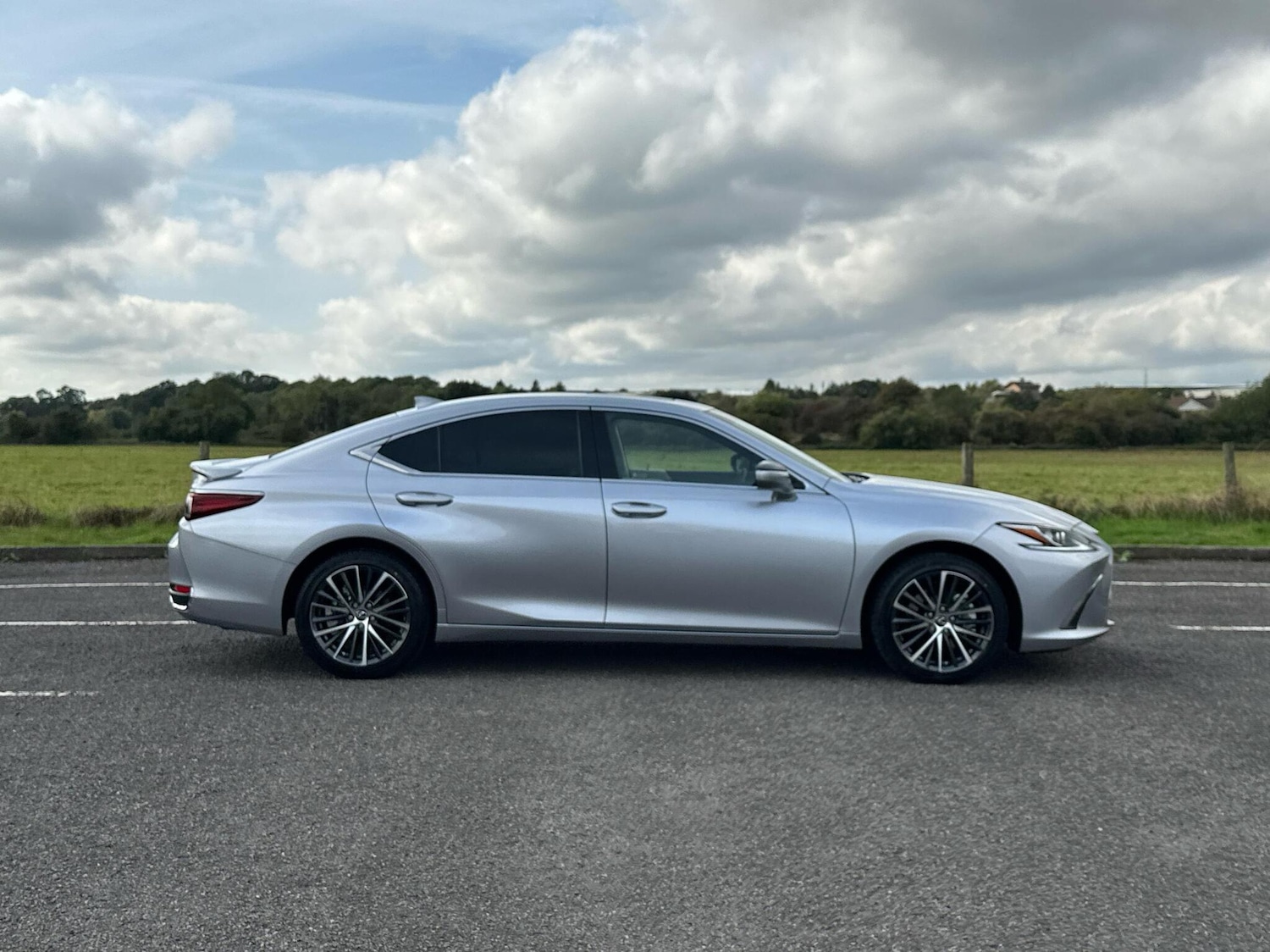 Used Lexus ES 2025 for sale - 77587994: Photo 4