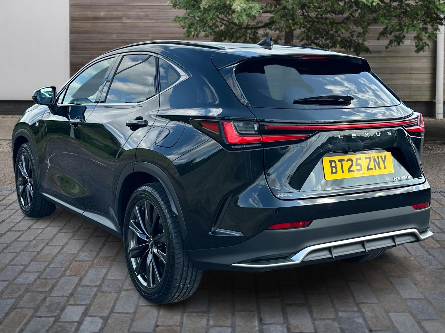 Used Lexus NX 2025 for sale - 76458637: Photo 3