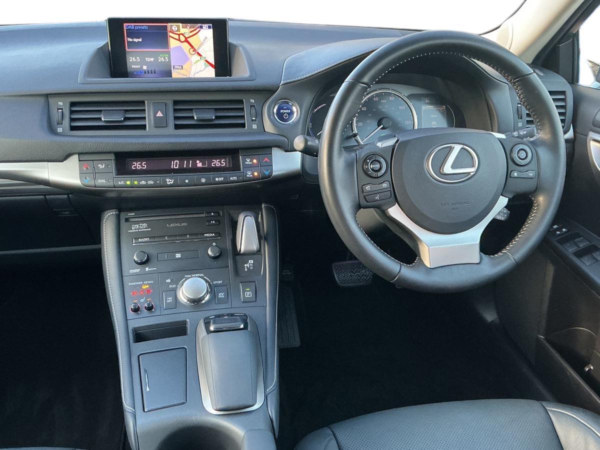 Used Lexus CT 2017 for sale - 76888322: Photo 8