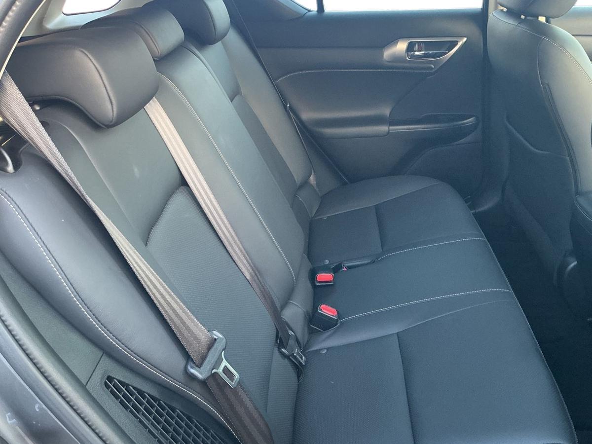 Used Lexus CT 2017 for sale - 76888322: Photo 9