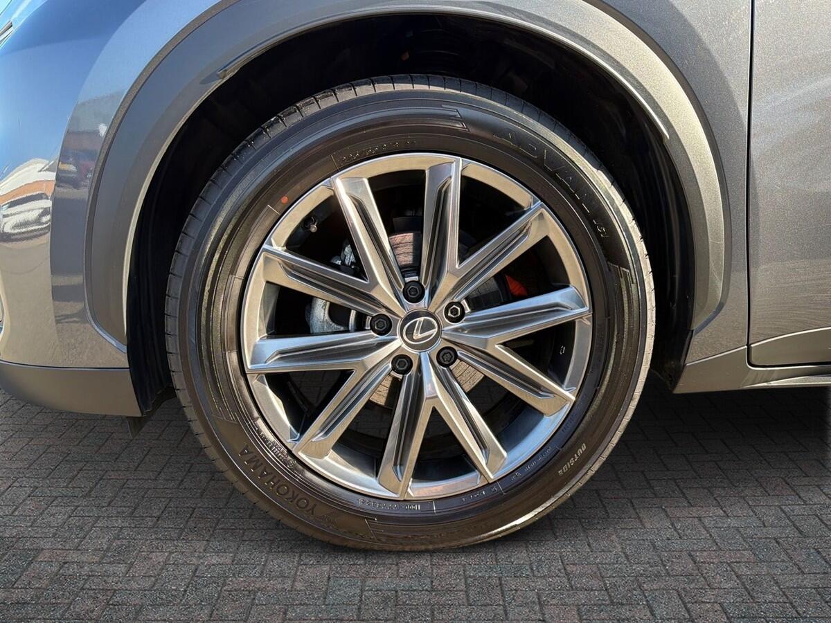 Used Lexus LBX 2025 for sale - 77770685: Photo 6