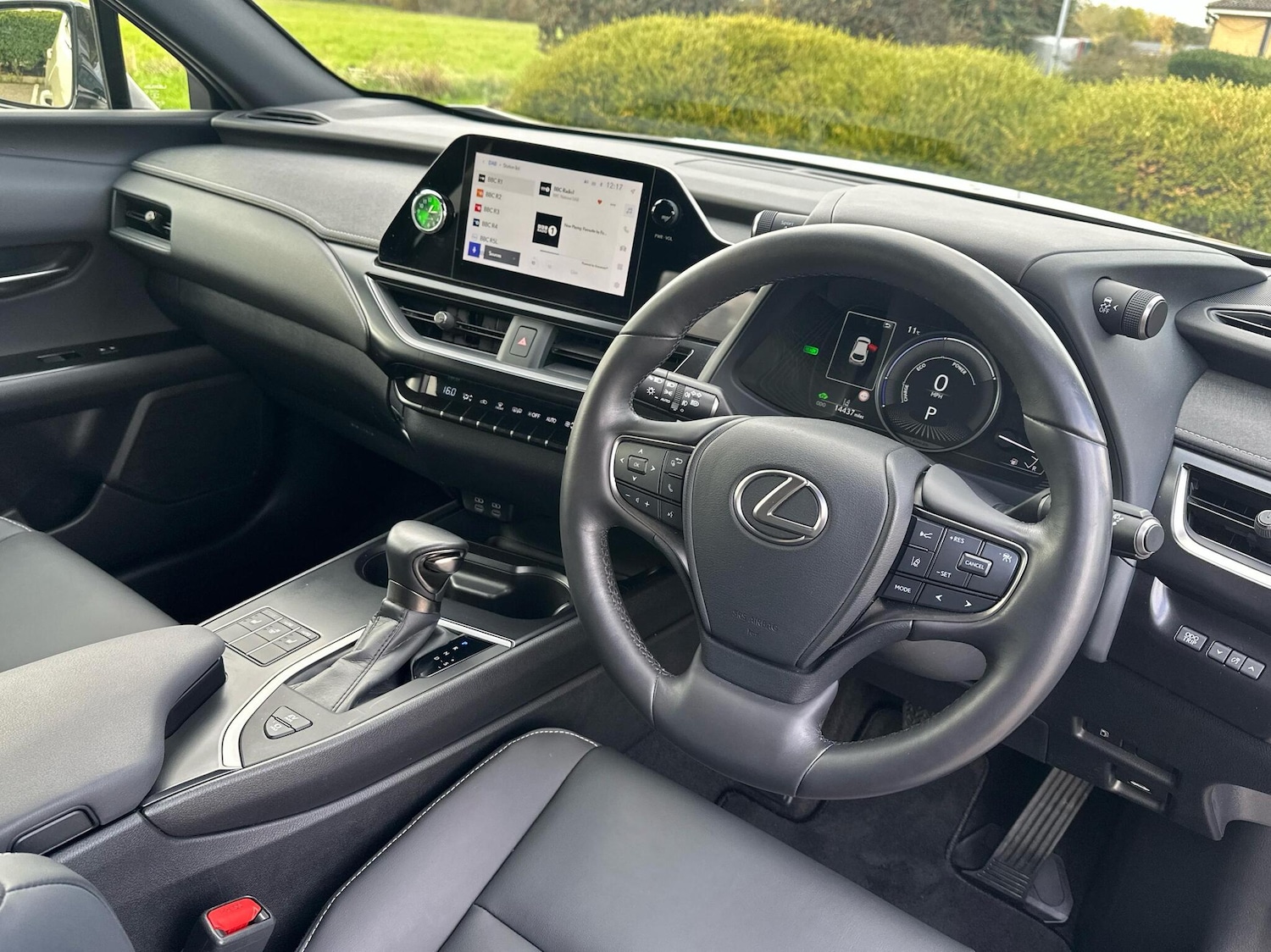 Used Lexus UX 2023 for sale - 76338467: Photo 6