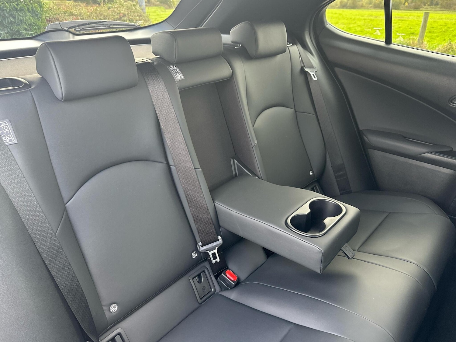 Used Lexus UX 2023 for sale - 76338467: Photo 9