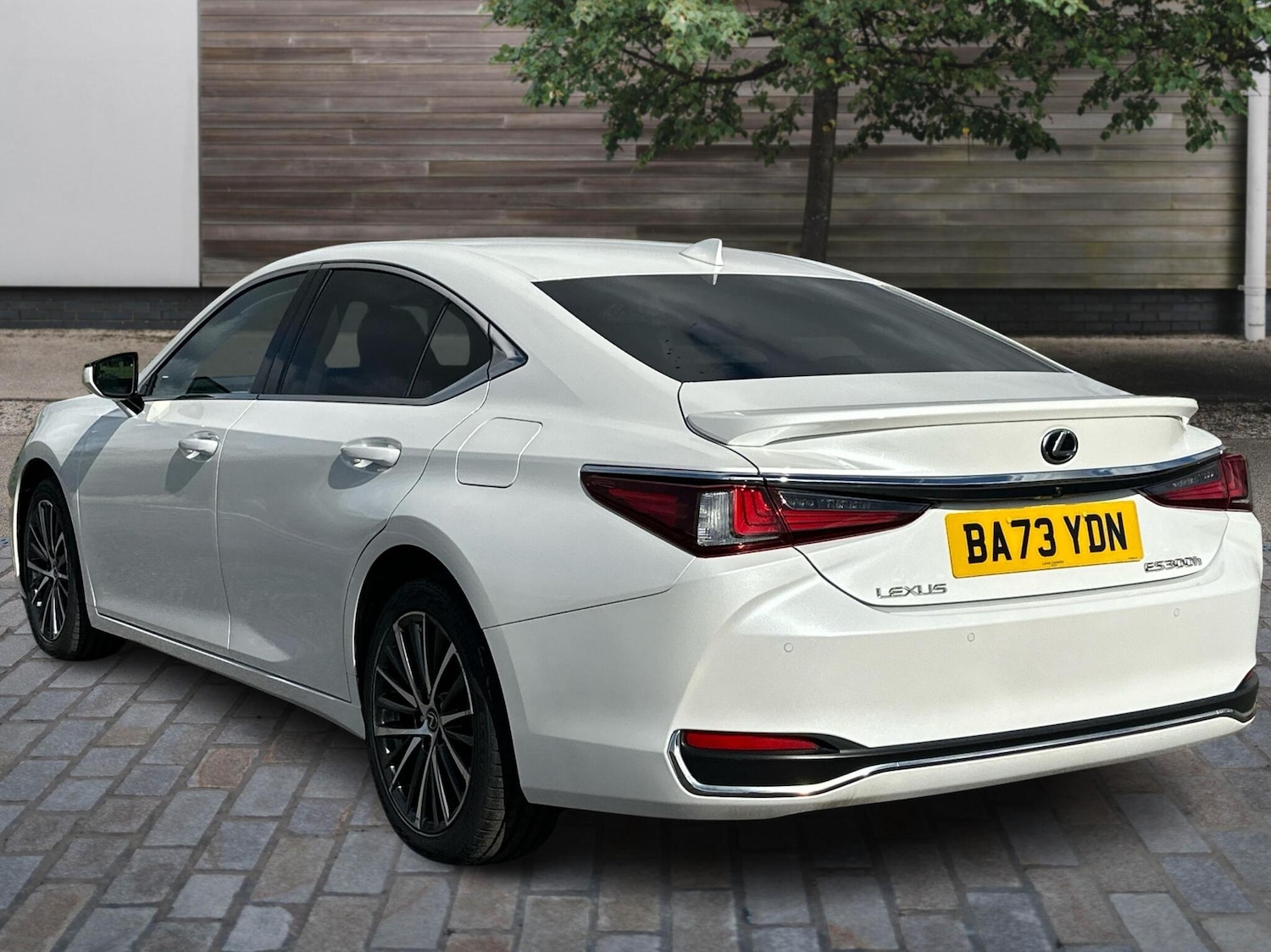 Used Lexus ES 2023 for sale - 76271522: Photo 3