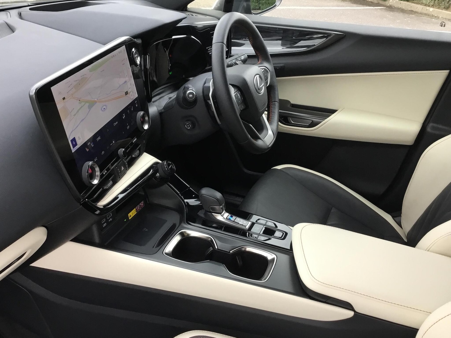 Used Lexus NX 2024 for sale - 76309308: Photo 2