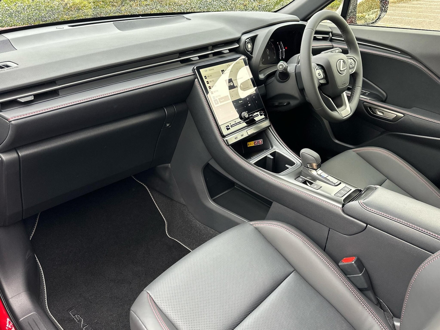 Used Lexus LBX 2025 for sale - 76671016: Photo 2