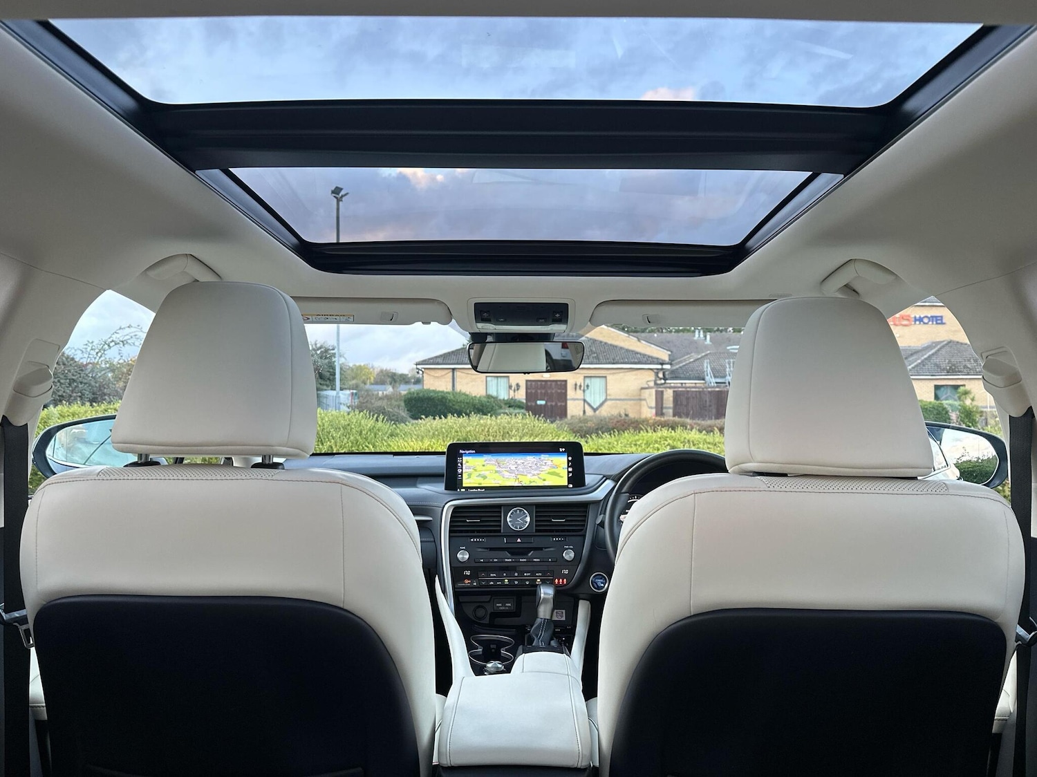 Used Lexus RX 2022 for sale - 76434236: Photo 13