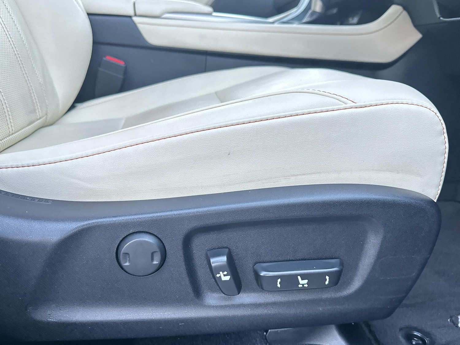 Used Lexus RX 2022 for sale - 76434236: Photo 15