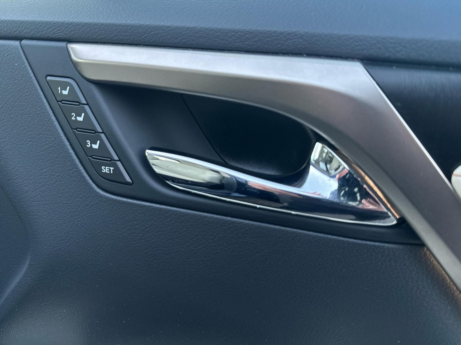 Used Lexus RX 2022 for sale - 76434236: Photo 16