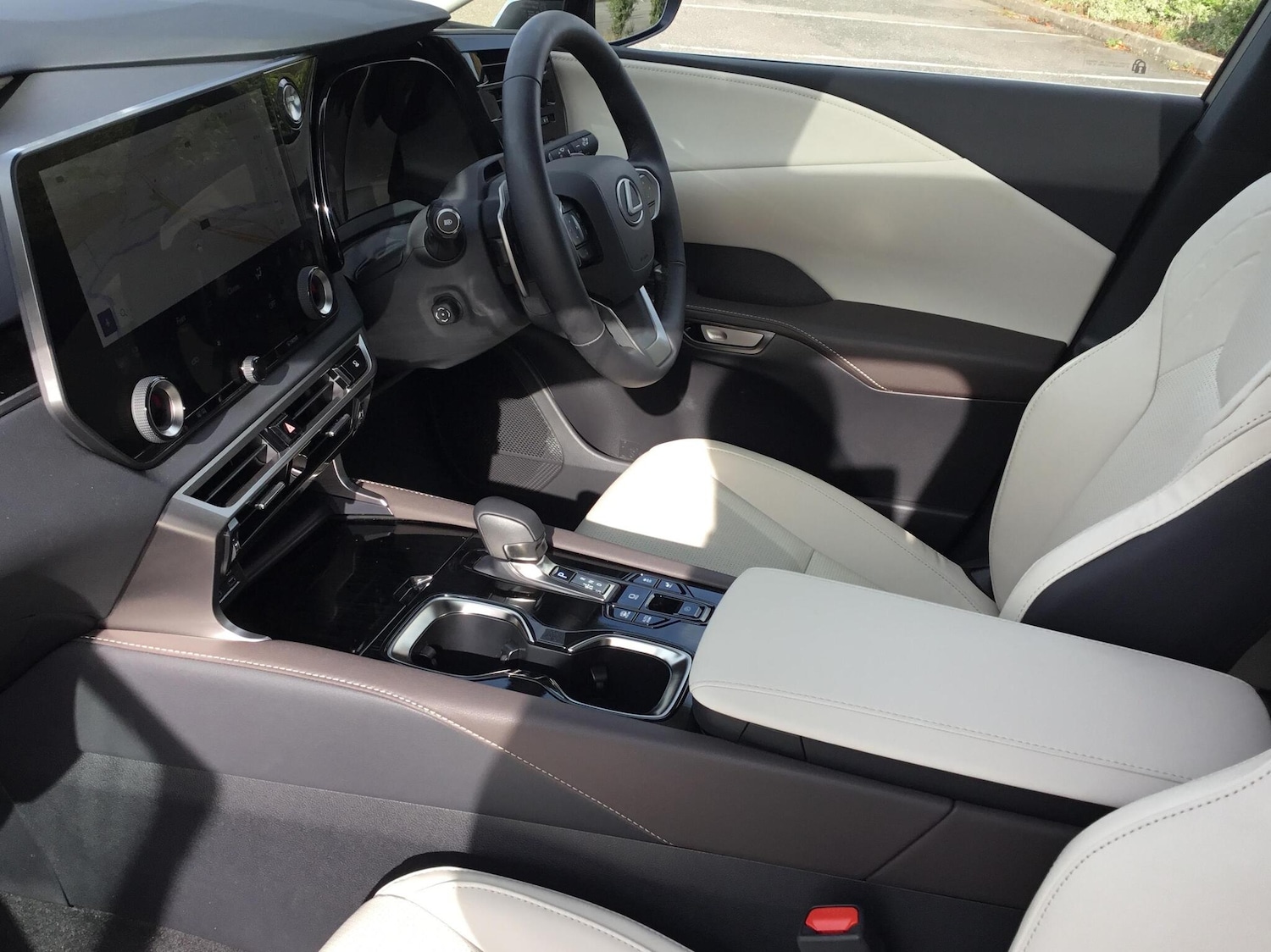 Used Lexus RX 2025 for sale - 77770775: Photo 2