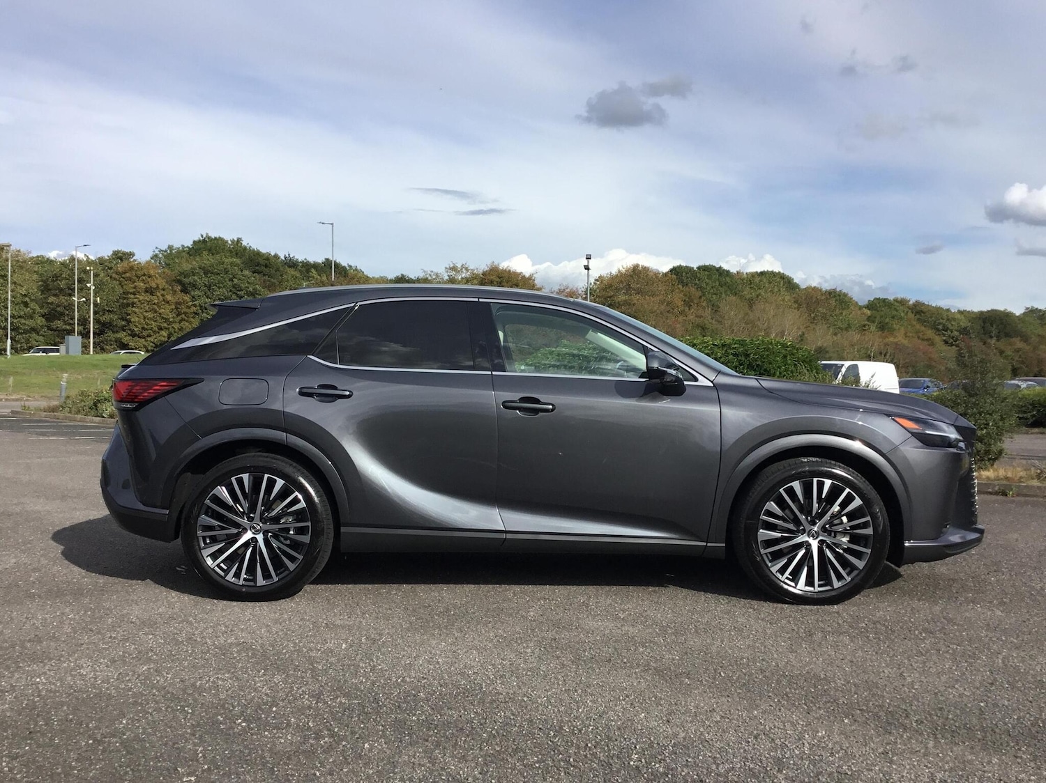 Used Lexus RX 2025 for sale - 77770775: Photo 4