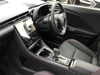 Used Lexus LBX 2024 for sale - 76271561: Photo 2