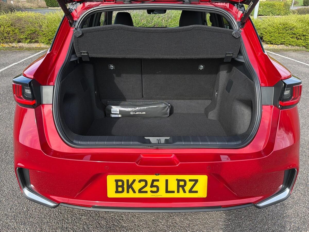 Used Lexus LBX 2025 for sale - 77724970: Photo 10