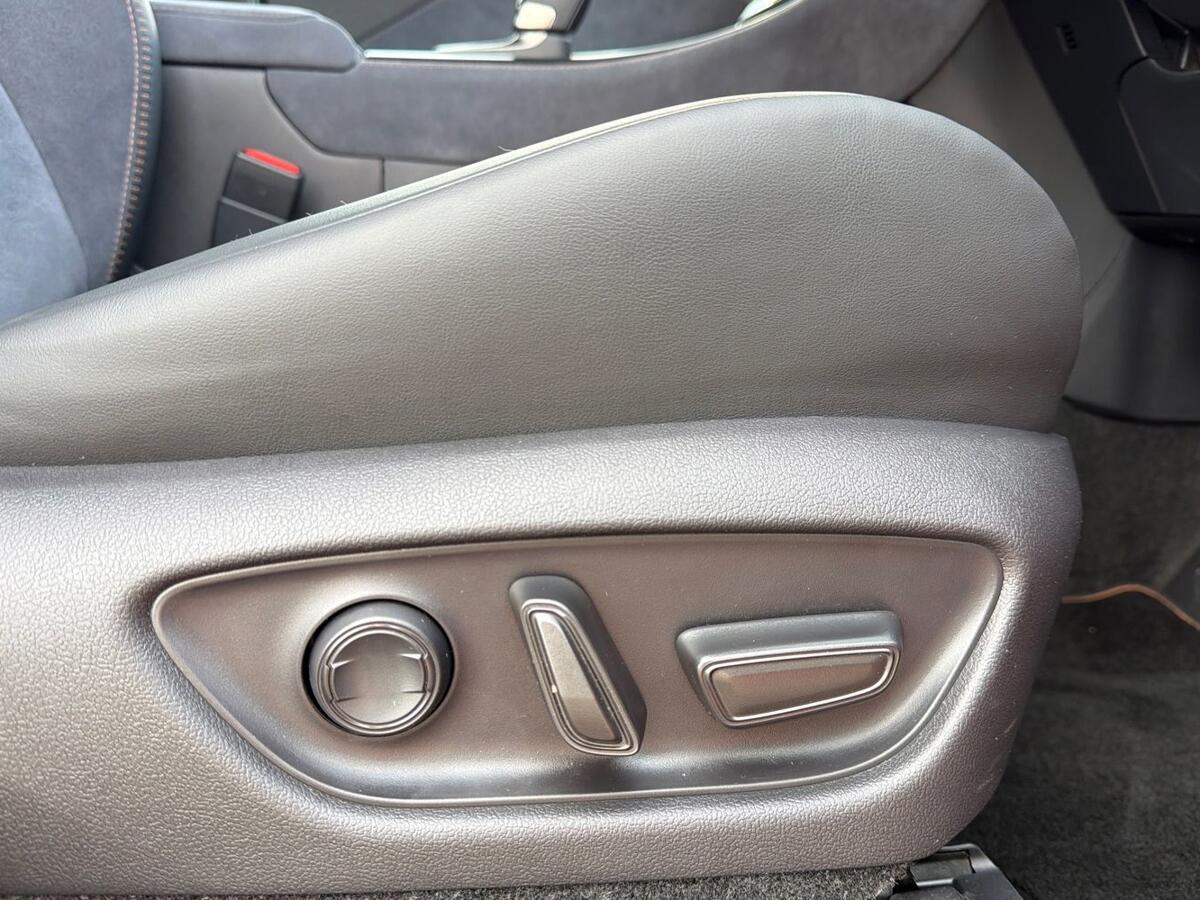 Used Lexus LBX 2025 for sale - 77724970: Photo 14