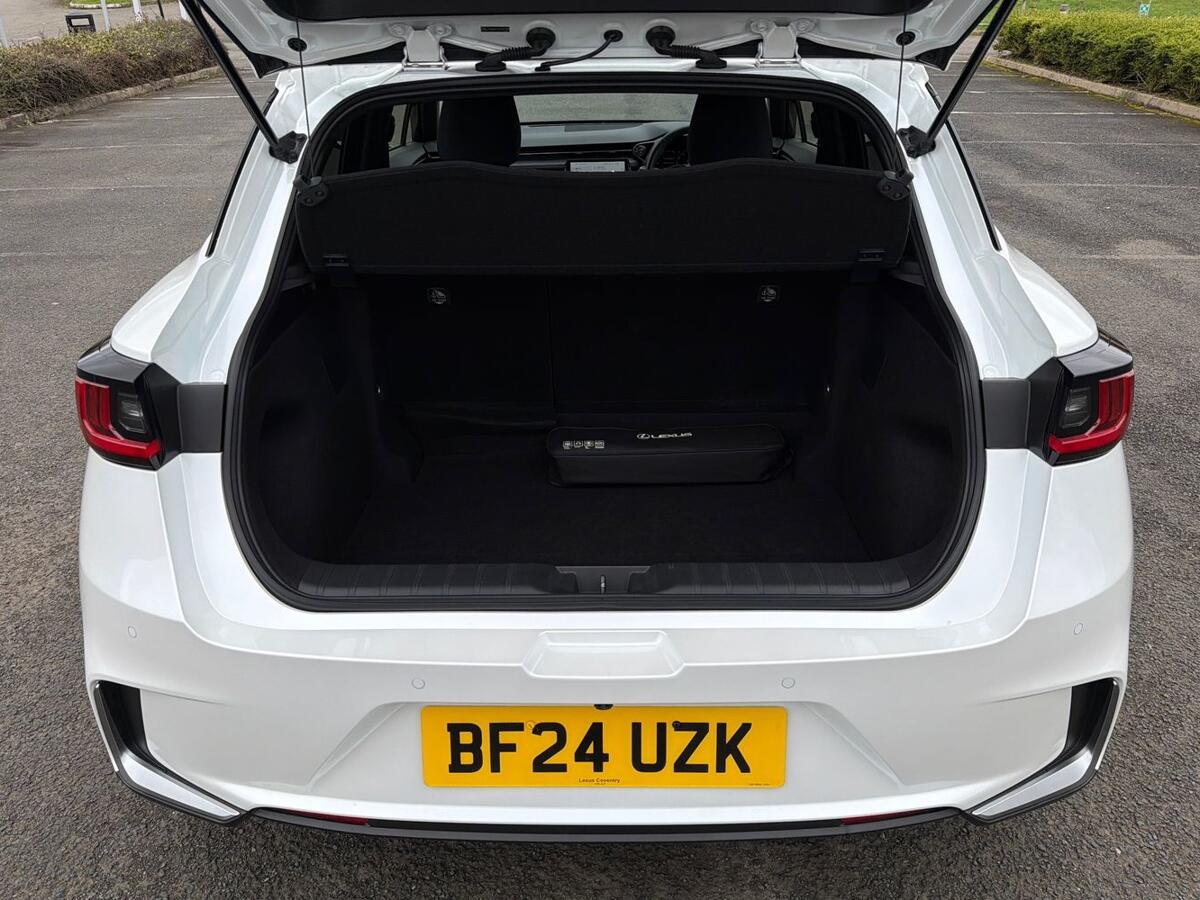 Used Lexus LBX 2024 for sale - 77725150: Photo 10