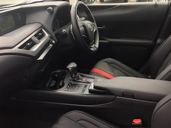 Used Lexus UX 2019 for sale - 75950548: Photo