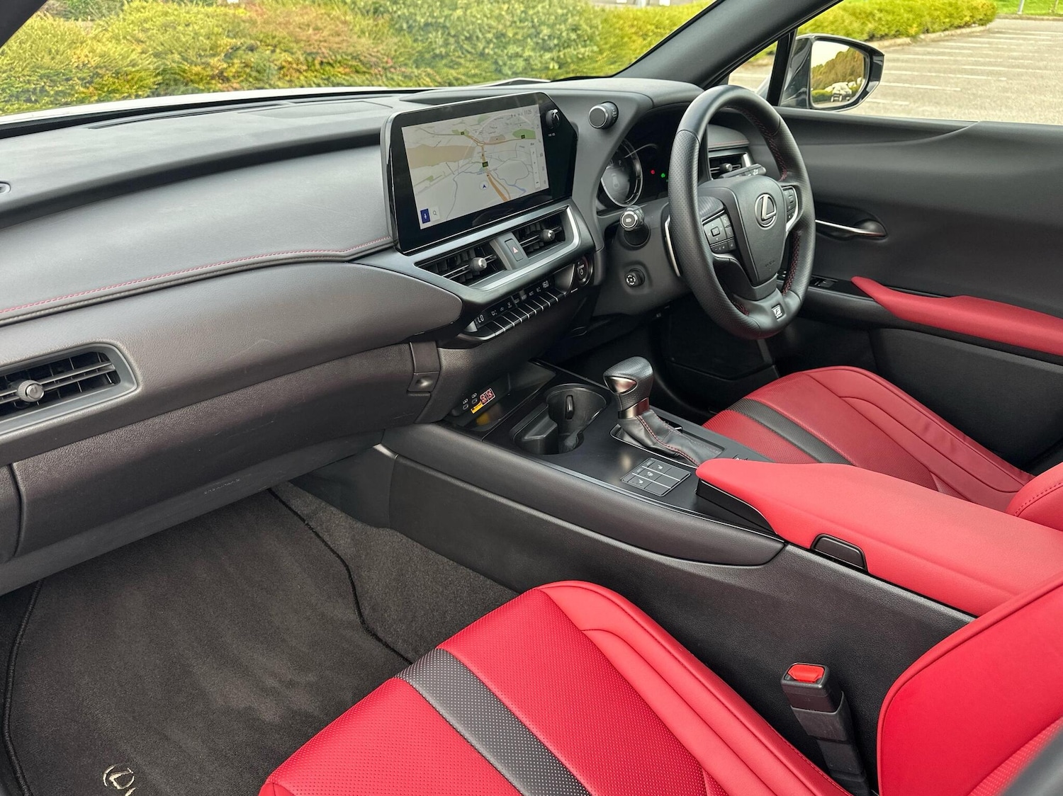 Used Lexus UX 2022 for sale - 76202340: Photo 2