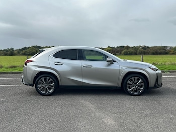 Used Lexus UX 2022 for sale - 76202340: Photo 4